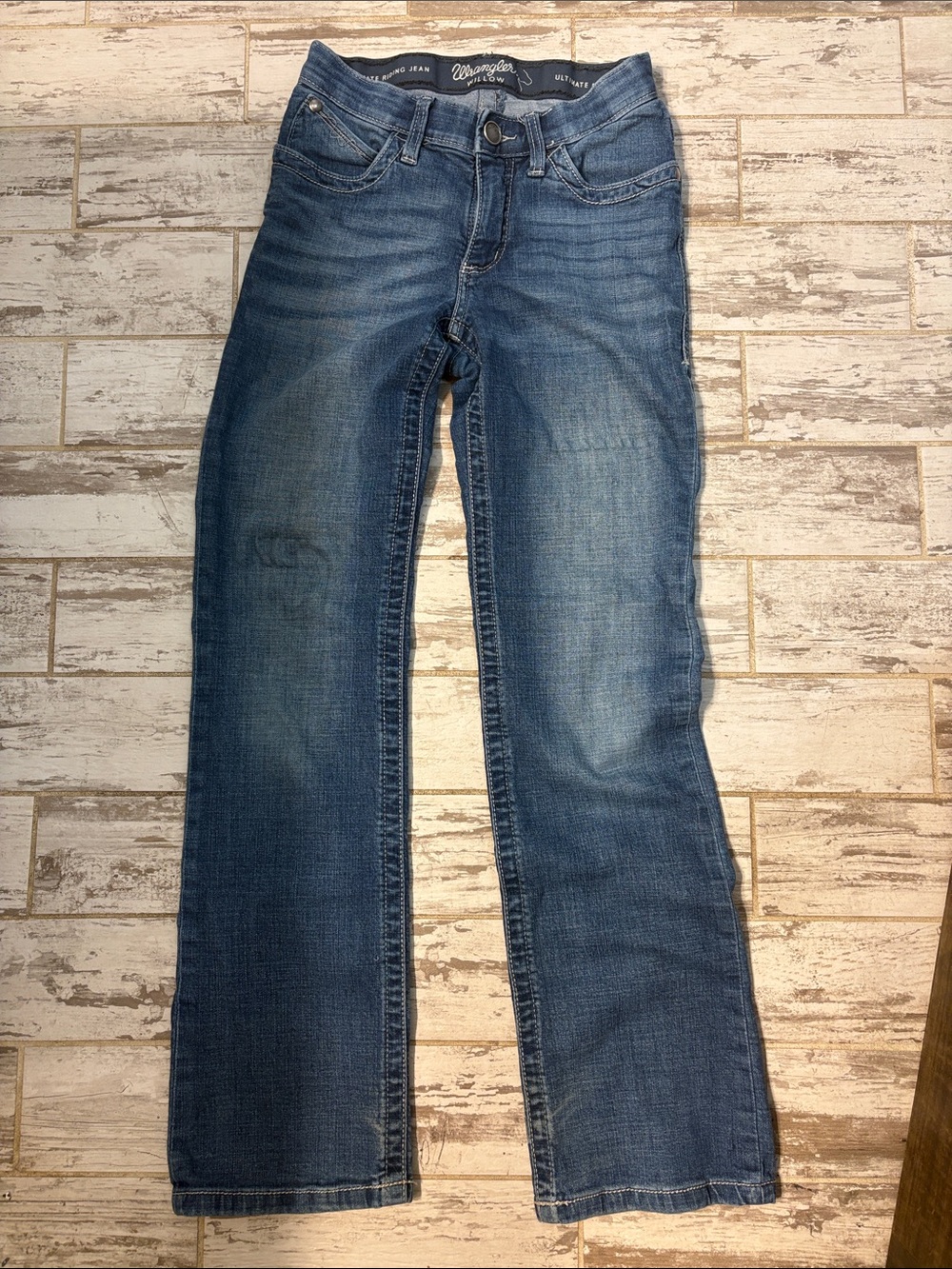 Wrangler Women's/Juniors Medium Blue Boot-Cut Jeans 3x32